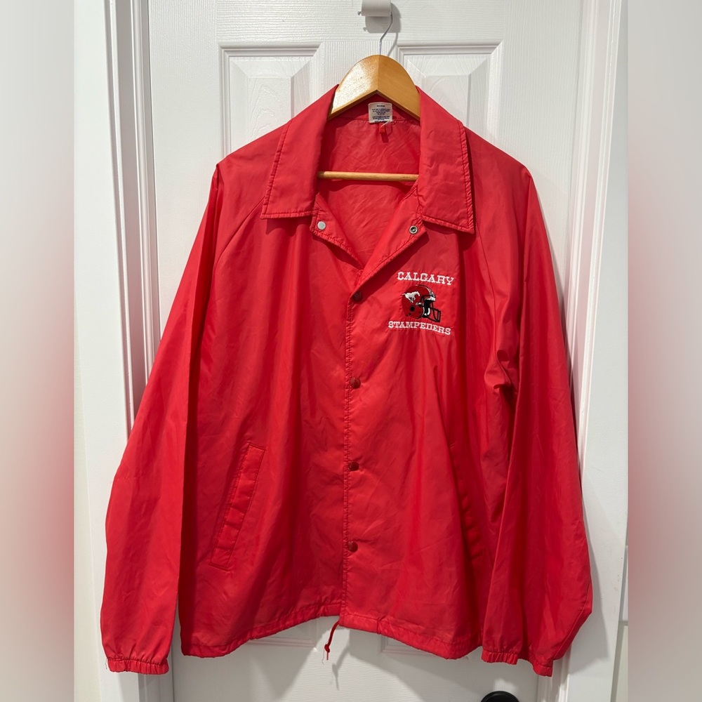 Vintage Starter Calgary Stampeders Red Jacket light windbreaker large 80s